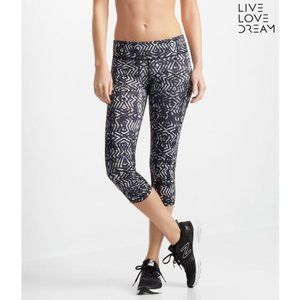 NWT AEROPOSTALE ACTIVE LLD TRIBAL GEO Print Crop Leggings Yoga Dance Gym Running